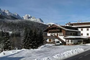 アパートホテル Residence La Pineta