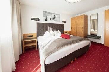 ホテル Gb Gondelblick