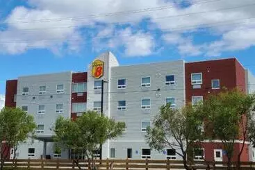 בית מלון כפרי Super 8 By Wyndham Thompson