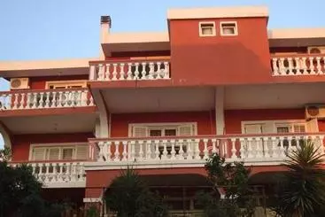 Hotel Alvanita Apartments