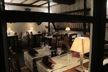 Отель Auberge Des Deux Rivières