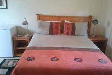 호텔 Country Link Guest Lodge