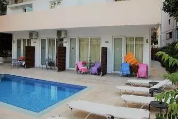 فندق Mimosa Suites