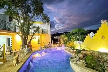Aamiaismajoitus (B&B) Buenosdías Izamal