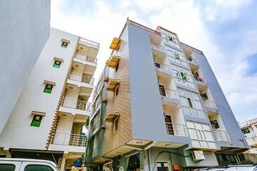 هتل Fabexpress Mirage Near Igi Airport New Delhi