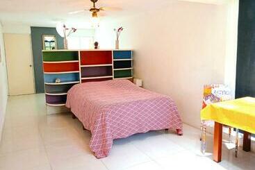 Pansiyon Room In Guest Room Studio 6 In Downtown Cancun