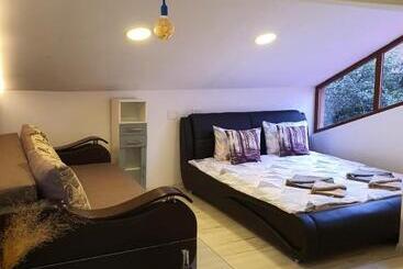 ペンション Forest Vibes Spa