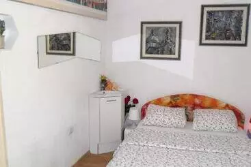 Otel Apartment Biro Kestenovi