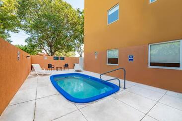 فندق City Express Junior By Marriott Ciudad Del Carmen Aeropuerto