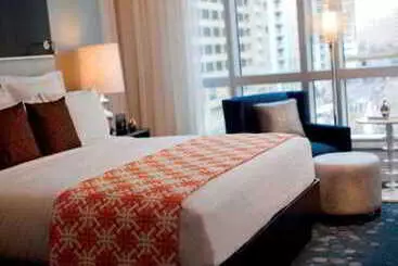 Hotel Renaissance Arlington Capital View