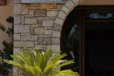 Отель Aposperides