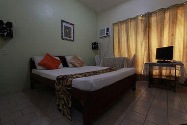 בית מלון כפרי Ponce Suites Gallery