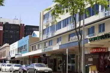 호텔 Quest On Ward Serviced Apartments