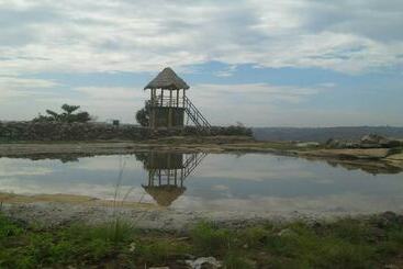 Hotel Hasiru Holidays