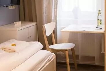 پانسیون Guesthouse Köhn51, Zentral Gelegene, Stilvoll Eingerichtete Zimmer Mit Eigener Teeküche