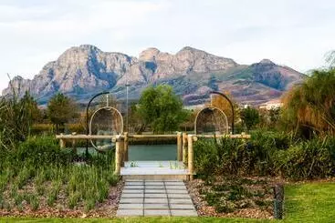 Hotel Sante Wellness Retreat & Spa