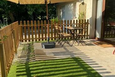 アパートホテル Le Jasmin