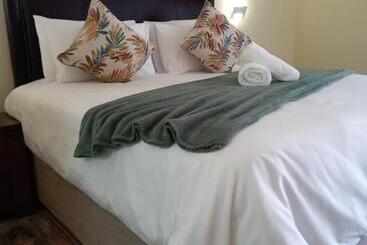 Lucolo Palace B&b Queenstown