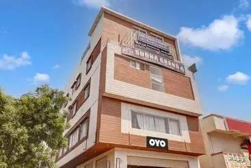 ホテル Bhagirathi Residency