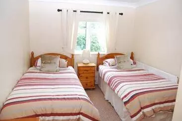 The Ocean Wave Bed & Breakfast