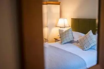 簡易ホテル Black Bull