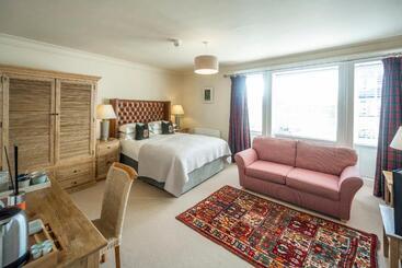 فندق فئة نجمة واحدة Black Bull