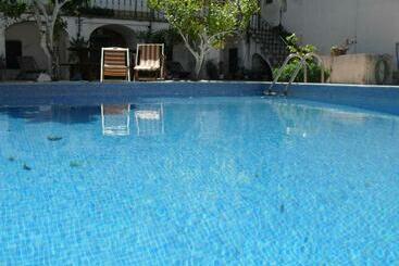 بنسيون Casa Verde