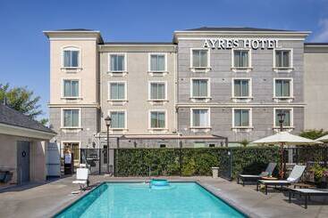 Ayres Hotel Huntington Beach/fountain Valley