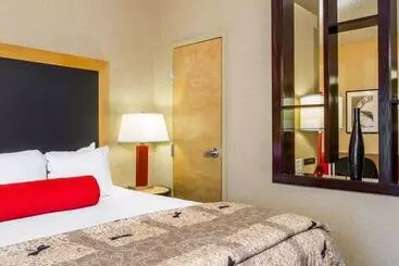 Cambria Hotel Traverse City