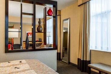 Cambria Hotel Traverse City