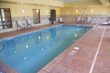 Отель Holiday Inn Express Greensburg, An Ihg