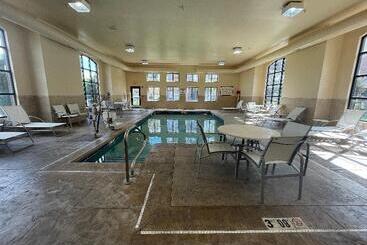 호텔 Staybridge Suites Lansing   Okemos By Ihg