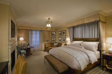 Salamander Resort And Spa