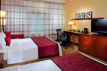 בית מלון כפרי Courtyard By Marriott Covington / Mandeville