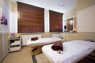 Отель Korona Spa & Wellness