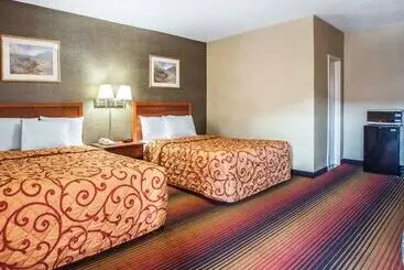Hotel Rodeway Inn