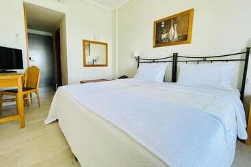 فندق Studios Afitos