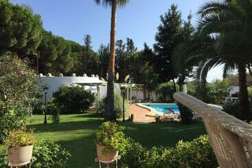 ペンション Finca Filpi