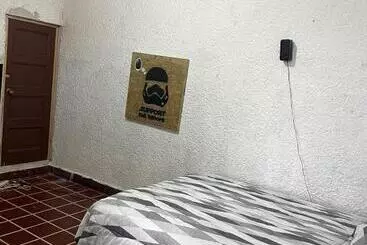 پانسیون Ricks Hostel Santa Ana