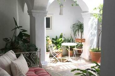 Pensão Siete Balcones Y Un Patio