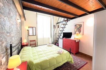 تختخواب و صبحانه Amenano Apartments