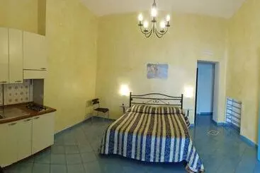 تختخواب و صبحانه Dimora Carlo Iii