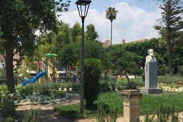 בית מלון כפרי Flora