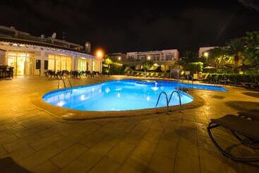 בית מלון כפרי Ona Village Cala D'or