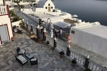 آپارتمان‌های توریست‌ها Maryloujohn Villas Oia