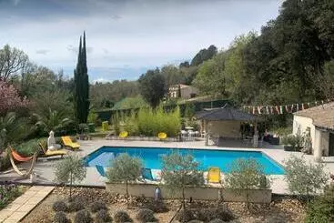 ベッドアンドブレックファースト Bastide Du Bonheur Saint Donat
