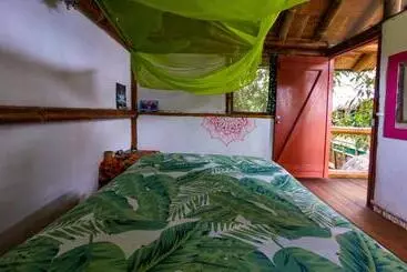 Pension Raices Mompiche