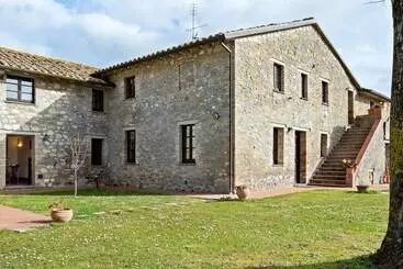 Mökkimajoitus Vintage Apartment In Magione With Swimming Pool