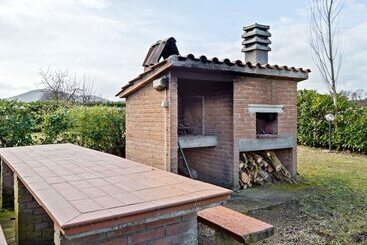 コテージ Vintage Apartment In Magione With Swimming Pool