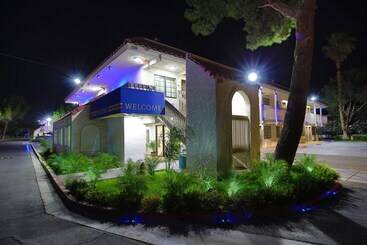 汽车旅馆  Studio 6 Barstow, Ca